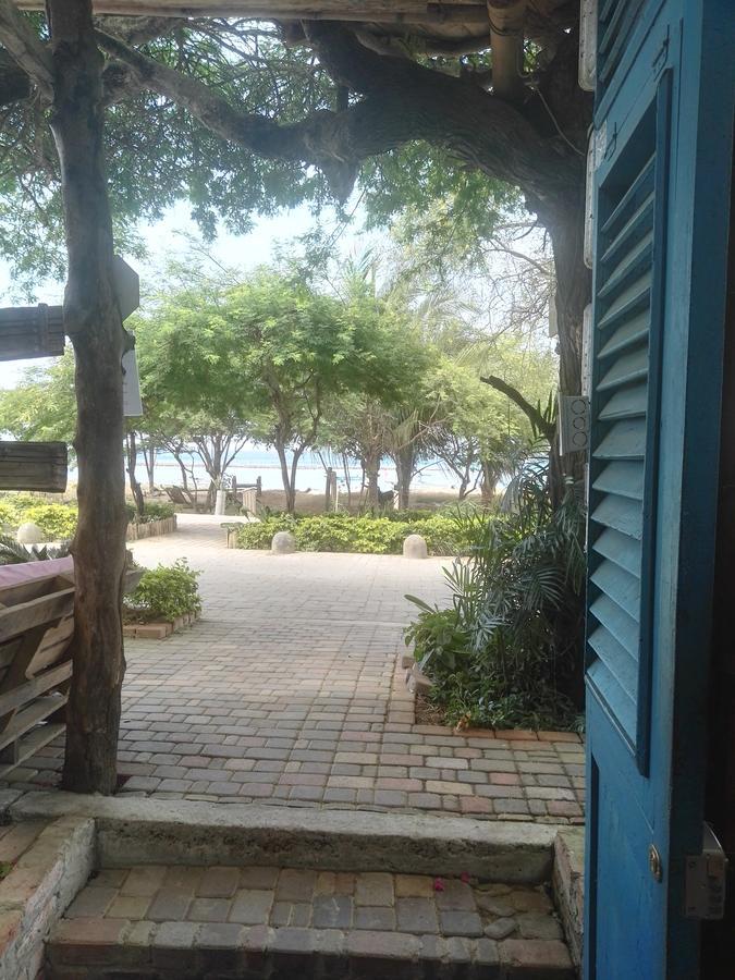 Hostal Monte Libano Puerto López Extérieur photo